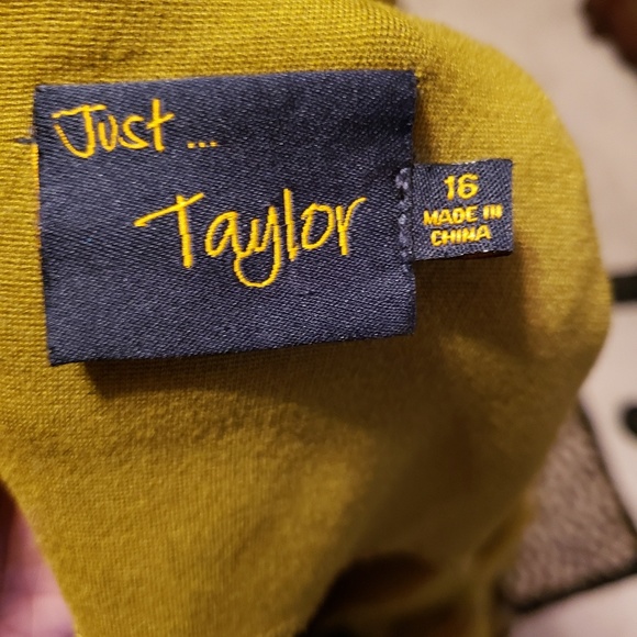 Ruffle top sheath dress - Picture 4 of 4